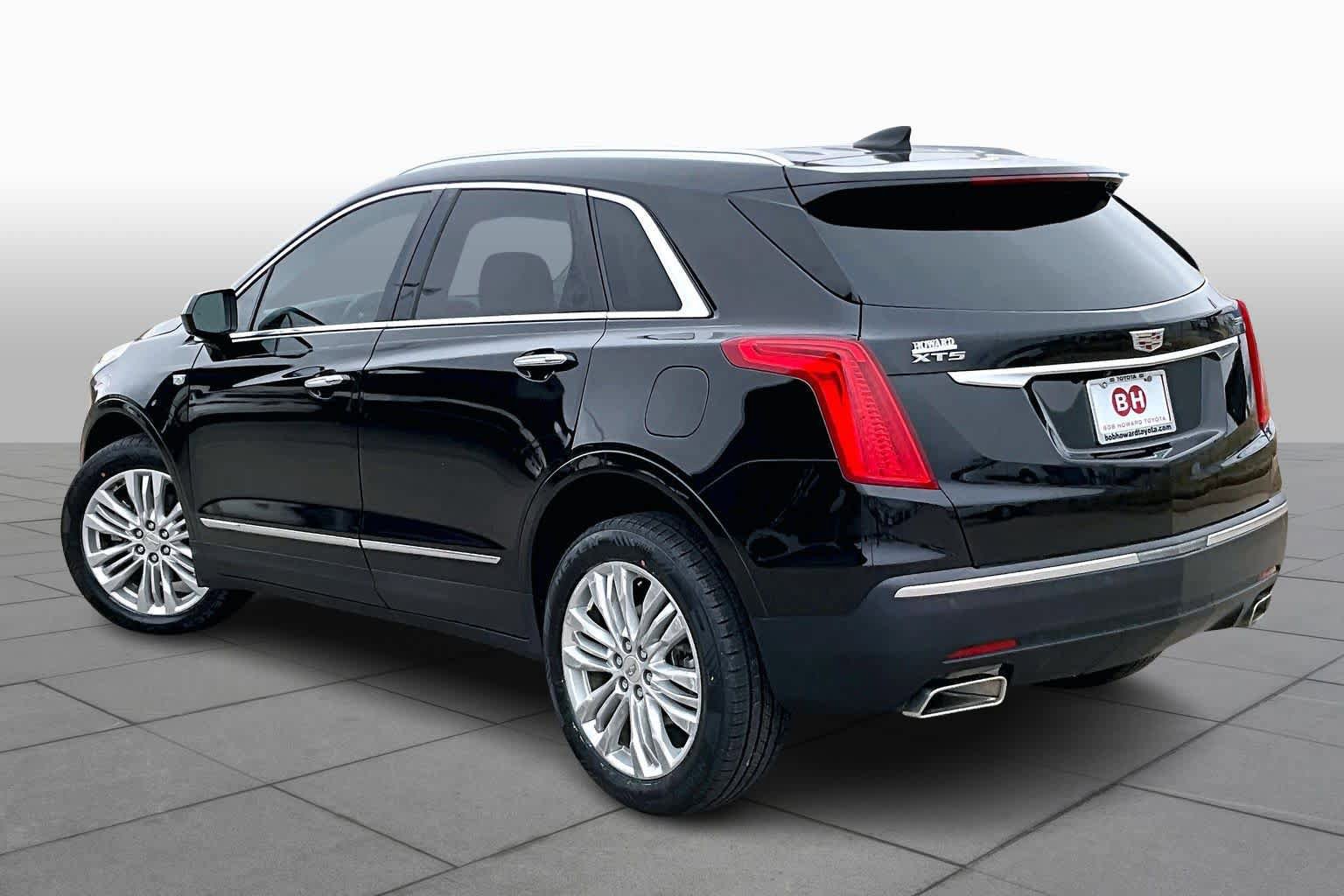 Used 2019 Cadillac XT5 Premium Luxury FWD image 12
