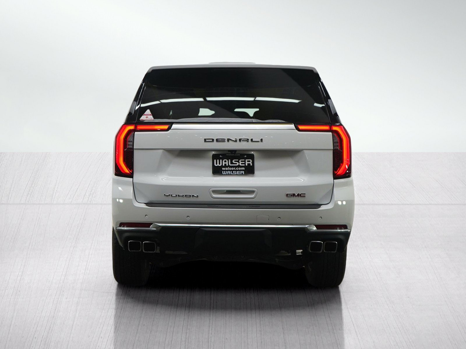 Used 2025 GMC Yukon XL Denali AWD/4WD image 4