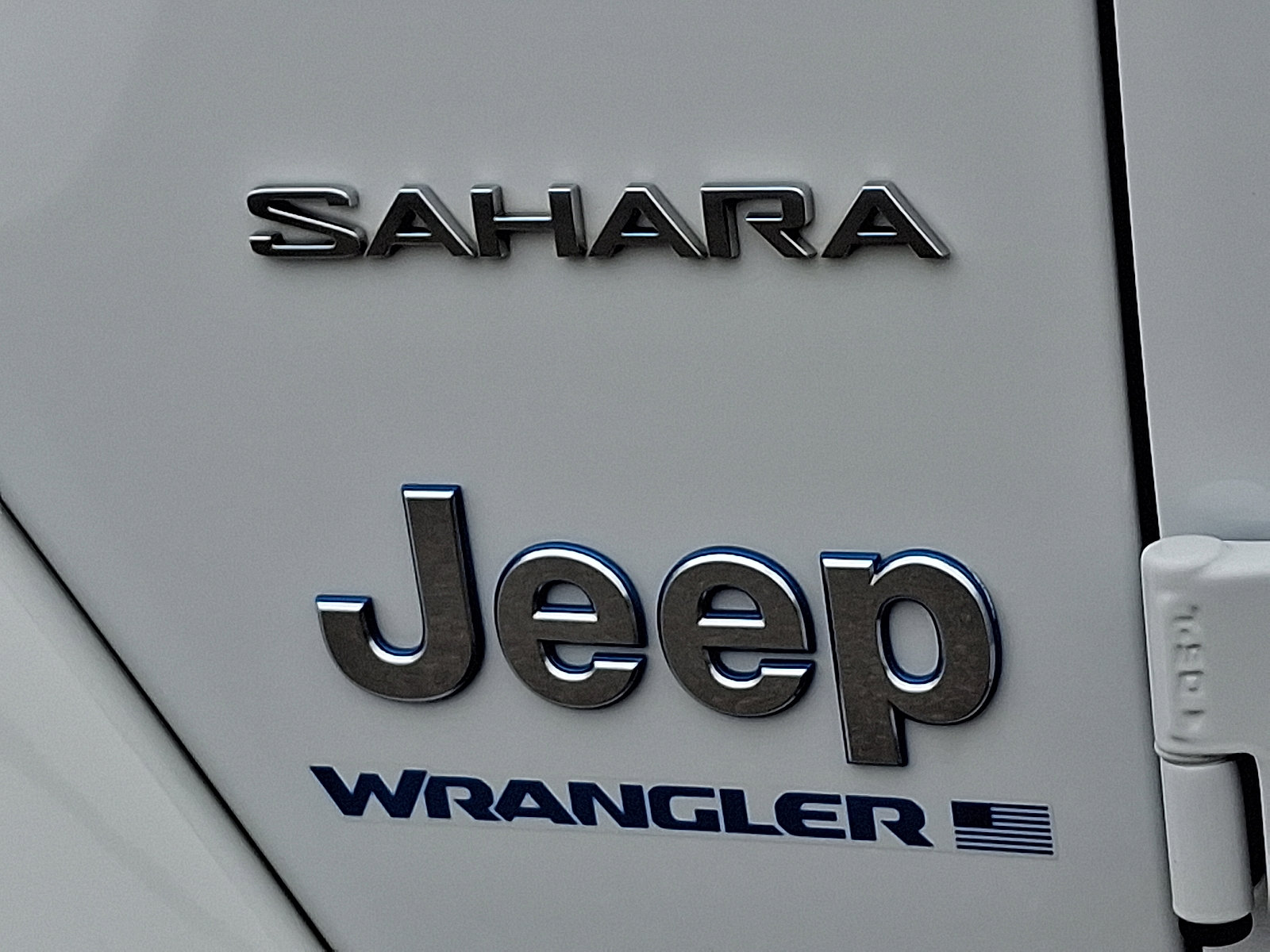 Used 2023 Jeep Wrangler Sahara w/ Cold Weather Group image 32