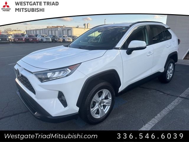 Used 2021 Toyota RAV4 XLE image 3