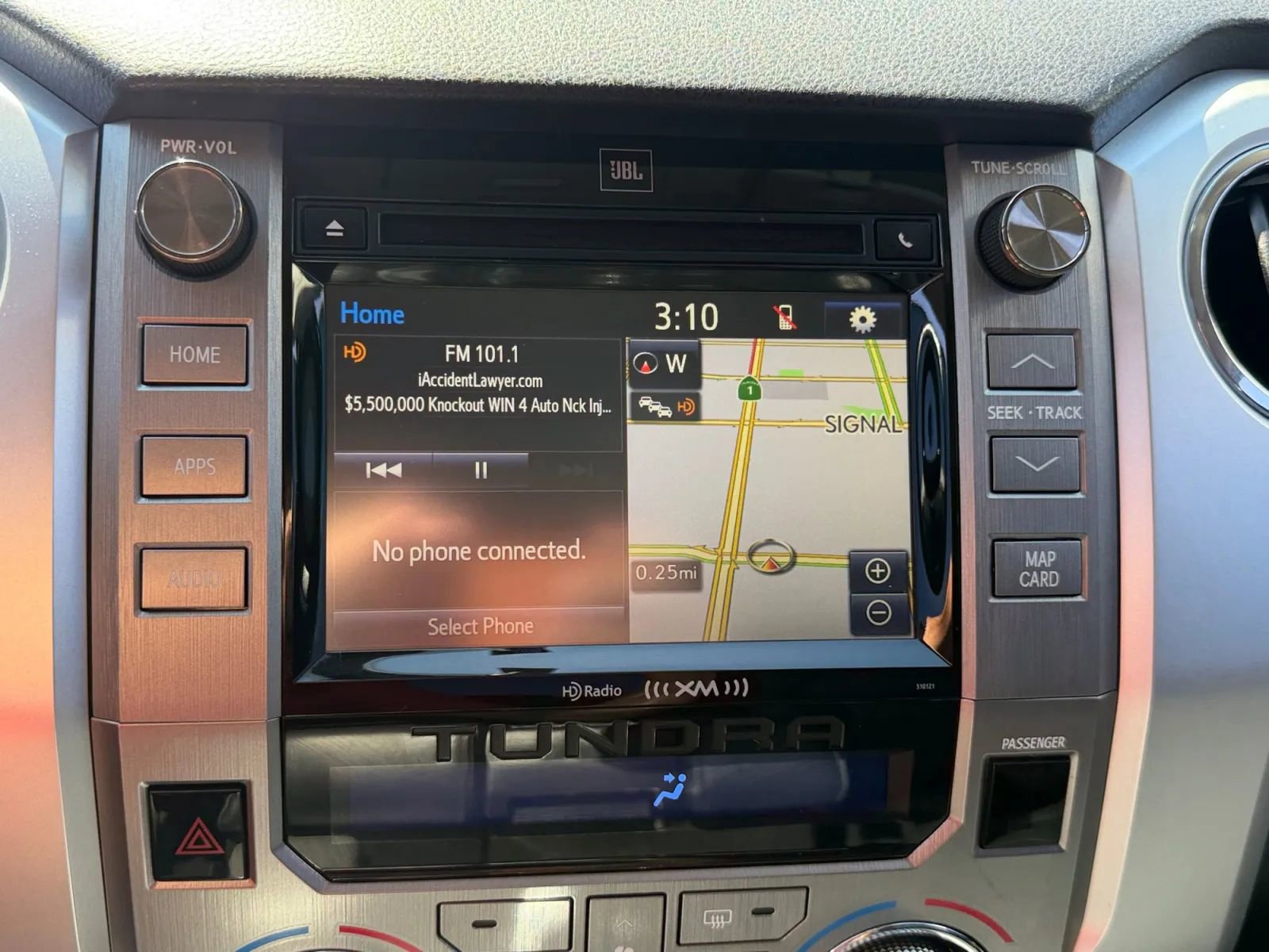 Used 2016 Toyota Tundra Limited w/ Limited Premium Package AWD/4WD image 18