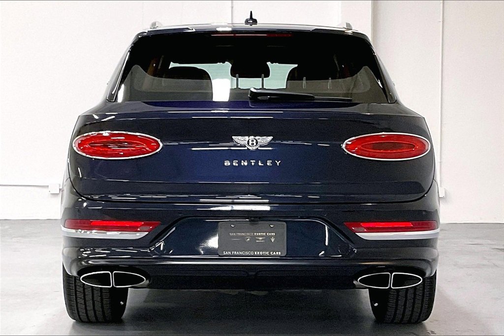 Used 2022 Bentley Bentayga image 5