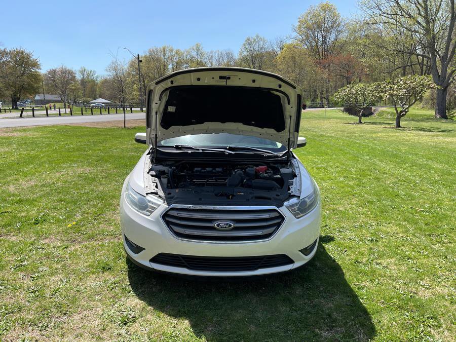 Used 2014 Ford Taurus SEL w/ Equipment Group 201A image 20