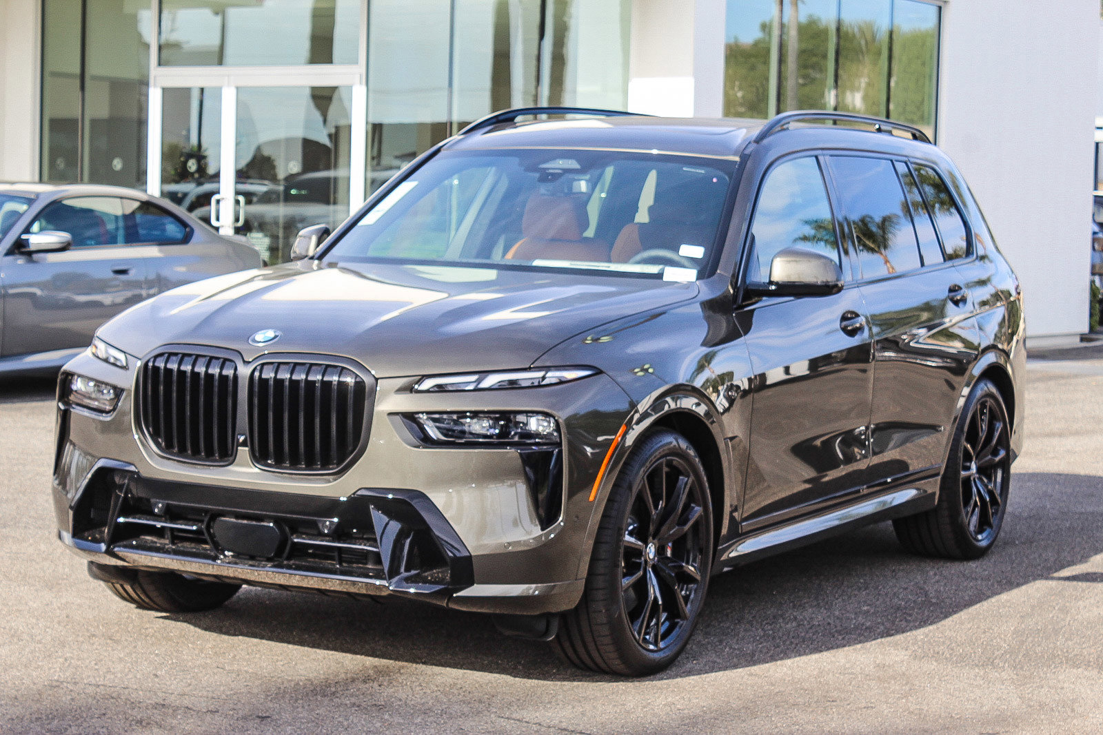 New 2026 BMW X7 xDrive40i w/ M Sport Package image 3