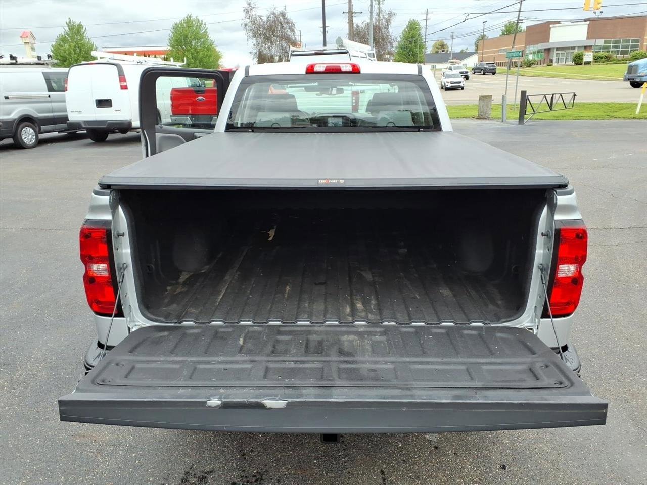 Used 2019 Chevrolet Silverado 1500 W/T AWD/4WD image 9