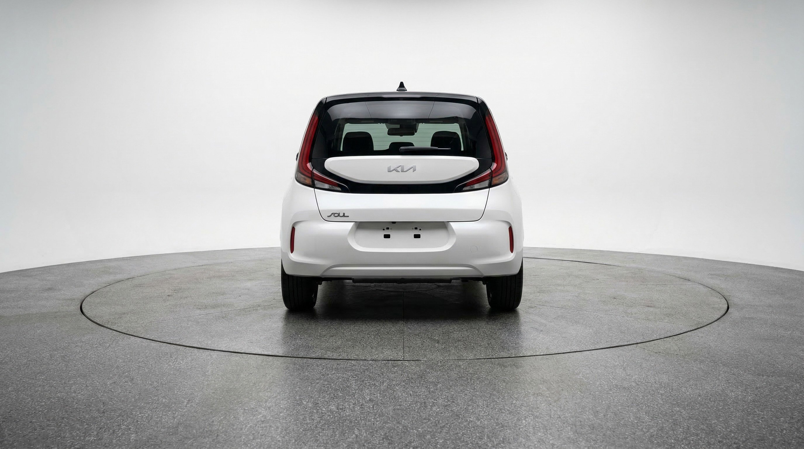 Used 2025 Kia Soul LX w/ LX Technology Package FWD image 7