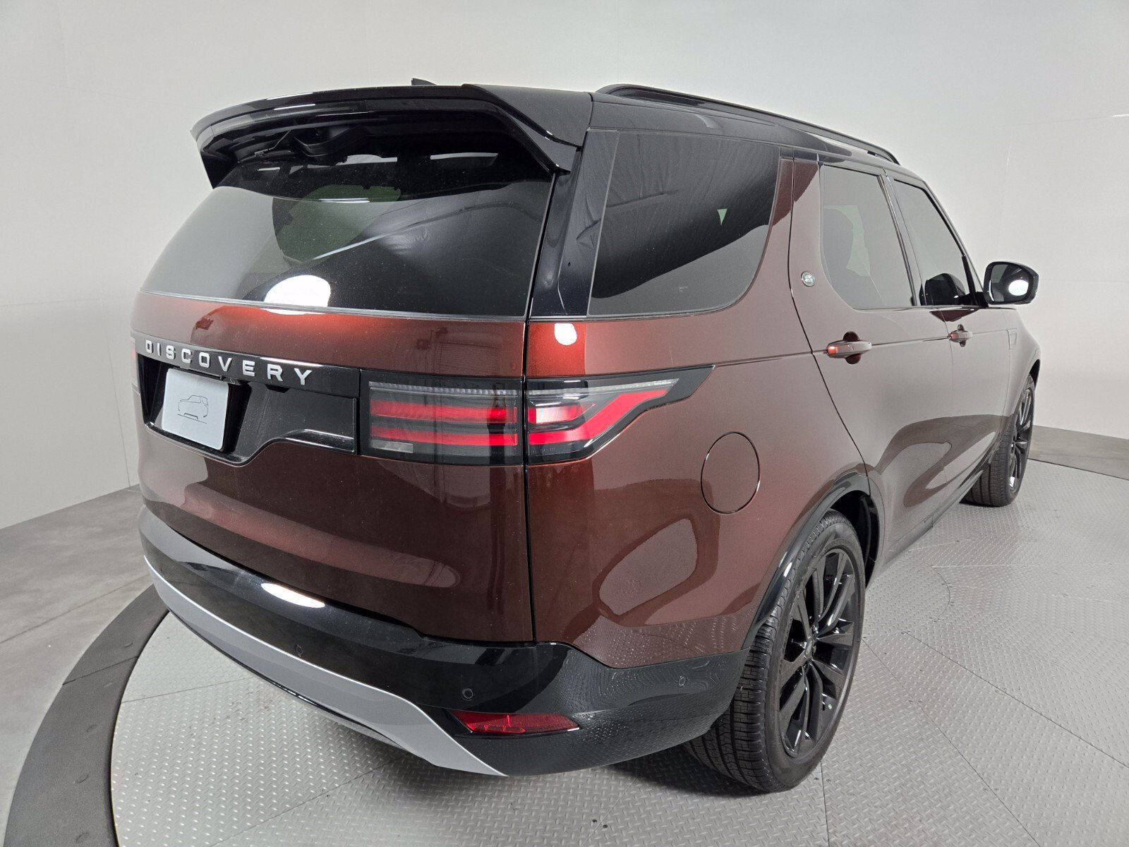 New 2026 Land Rover Discovery Limited Edition AWD/4WD image 2