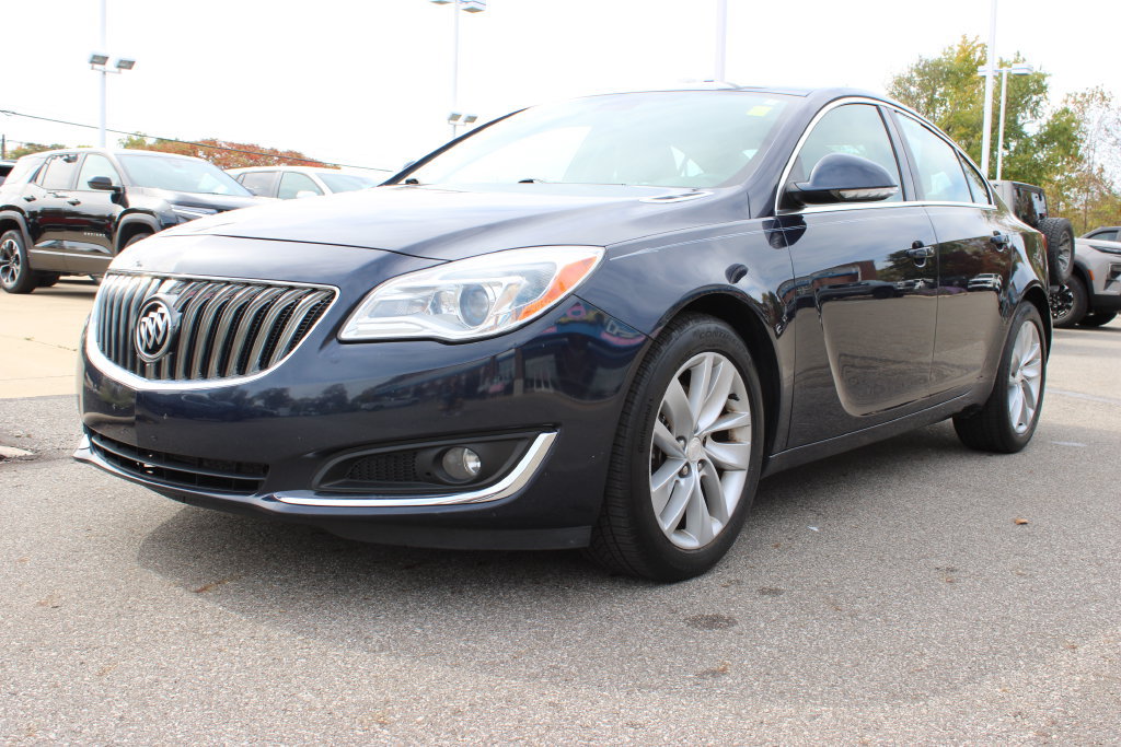 Used 2015 Buick Regal Premium w/ Experience Buick Package FWD image 7