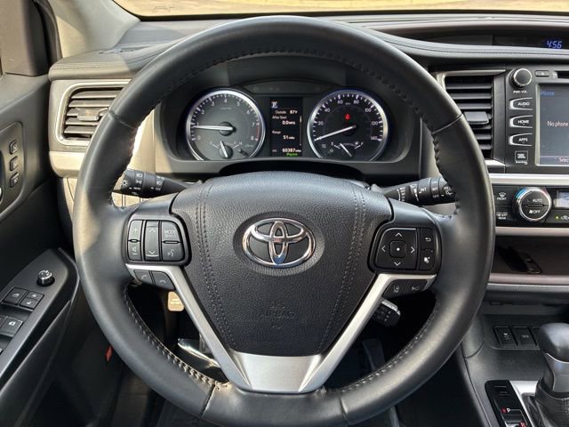 Used 2019 Toyota Highlander Limited AWD/4WD image 16