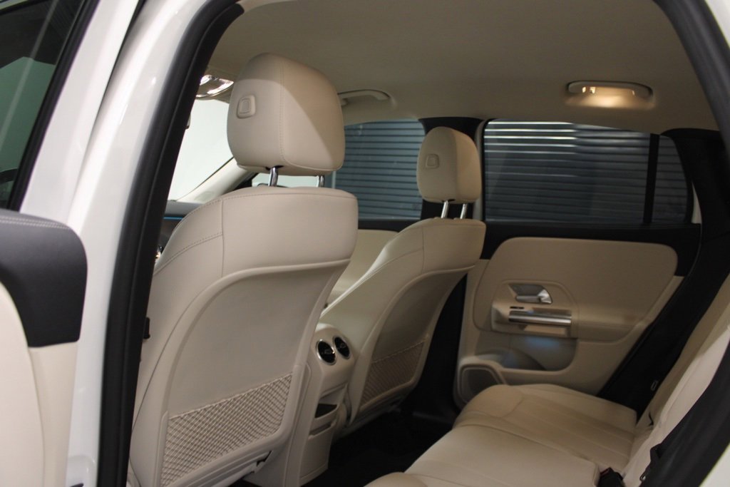 Certified 2022 Mercedes-Benz GLA 250 image 37