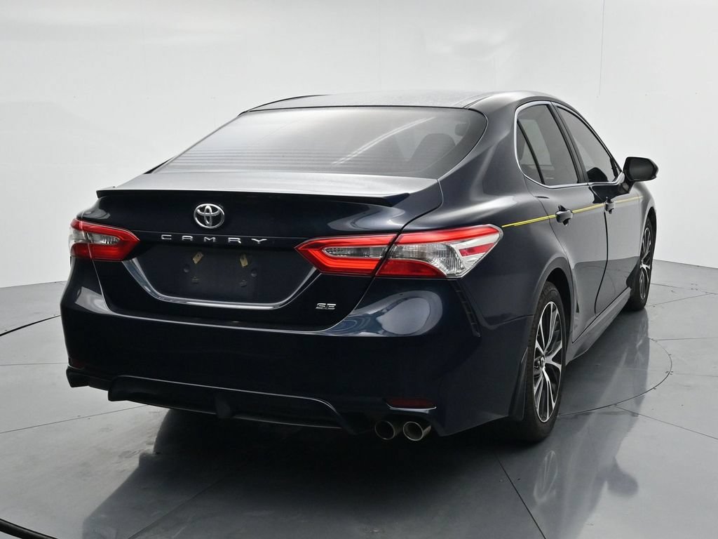 Used 2018 Toyota Camry SE w/ Convenience Package FWD image 6