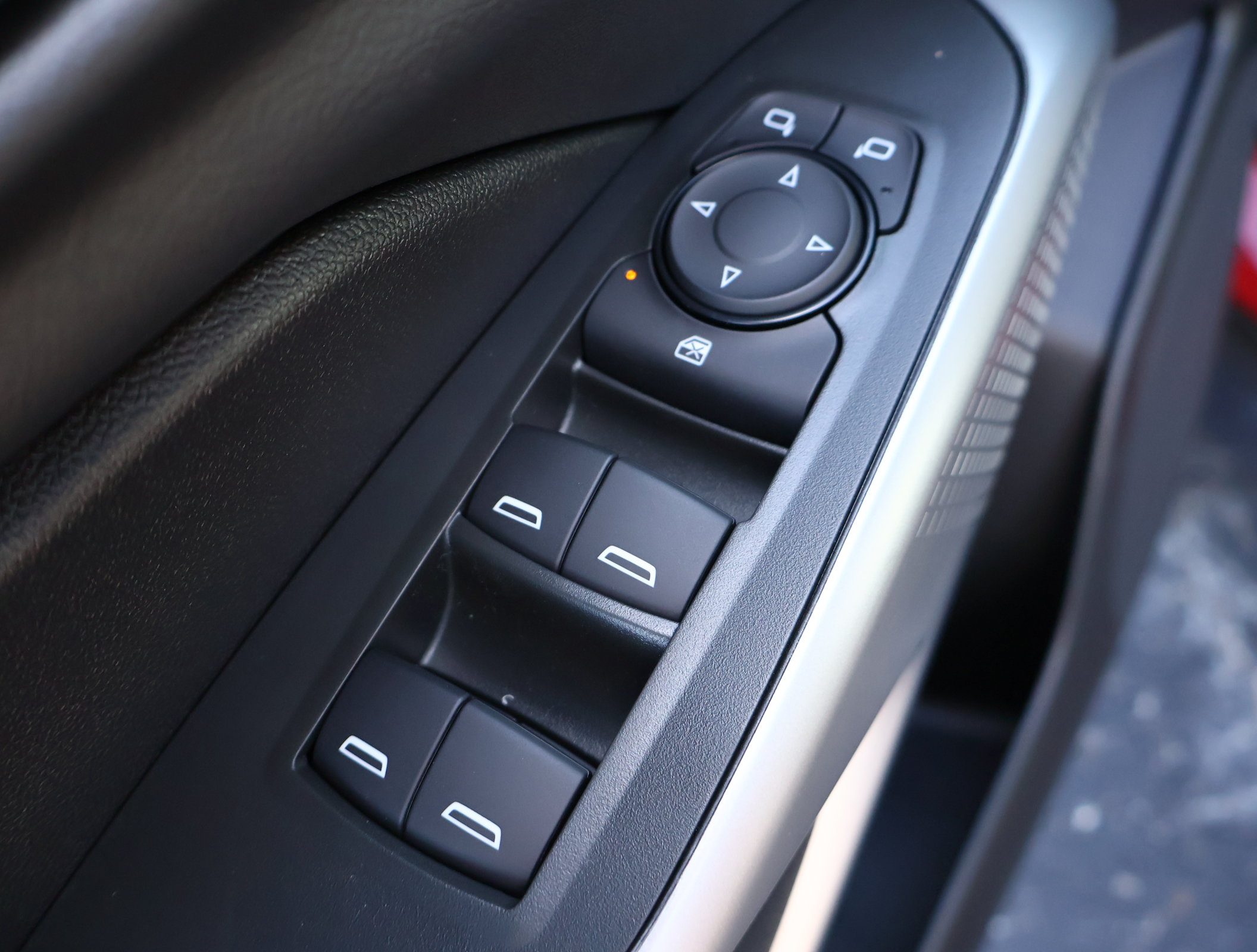 New 2026 Chevrolet Trax RS w/ Driver Confidence Package FWD image 8