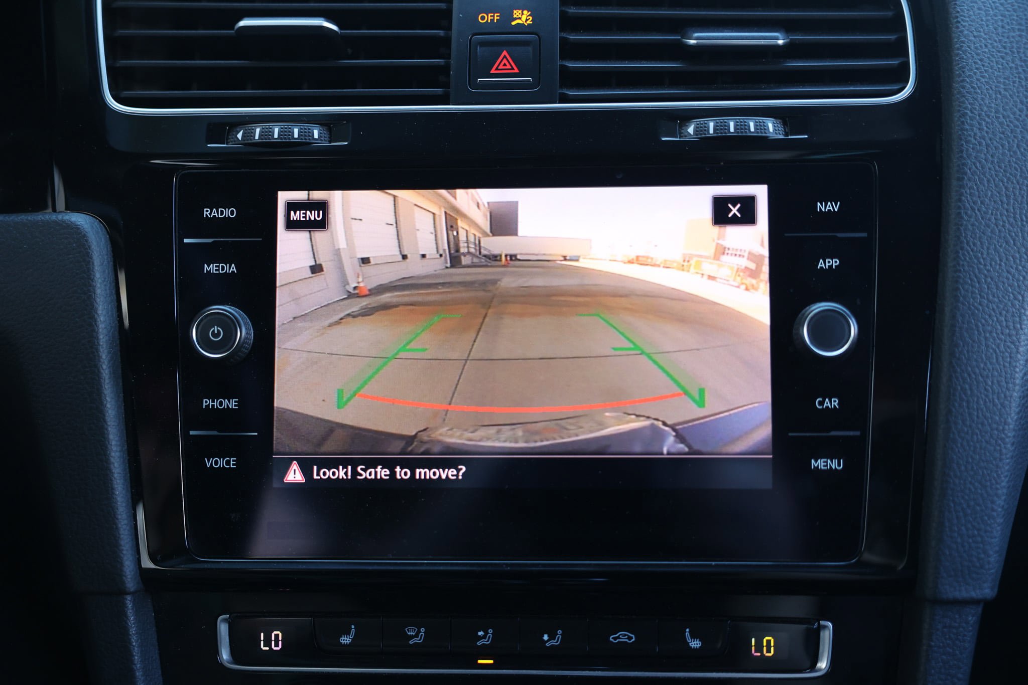 Used 2018 Volkswagen GTI Autobahn FWD image 38