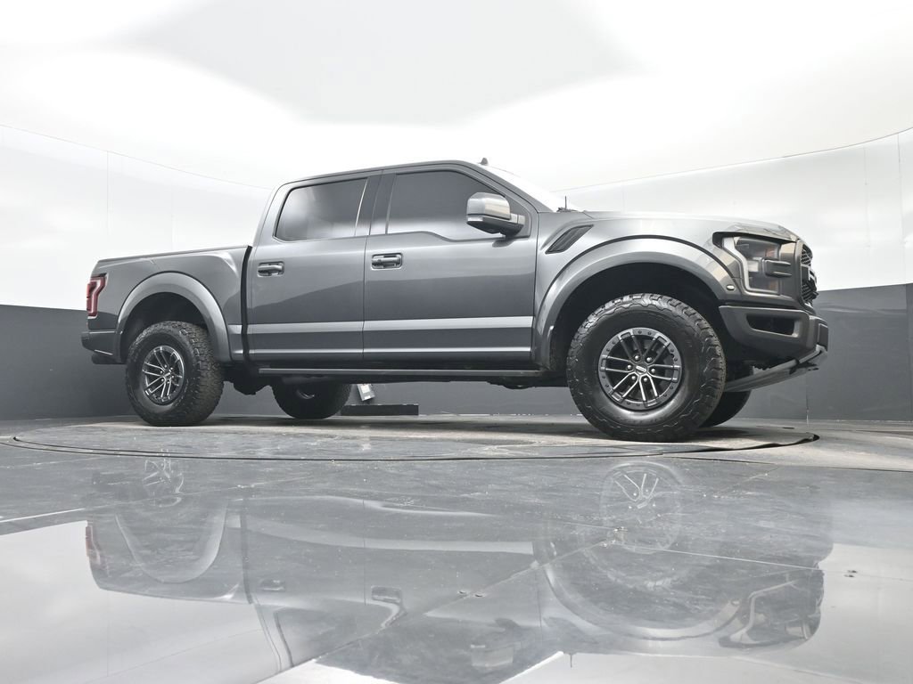 Used 2019 Ford F150 Raptor w/ Equipment Group 802A Luxury AWD/4WD image 32