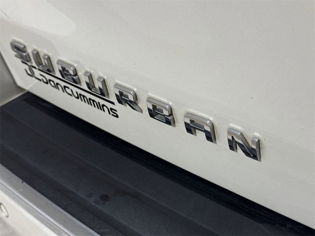 Used 2015 Chevrolet Suburban LTZ image 27