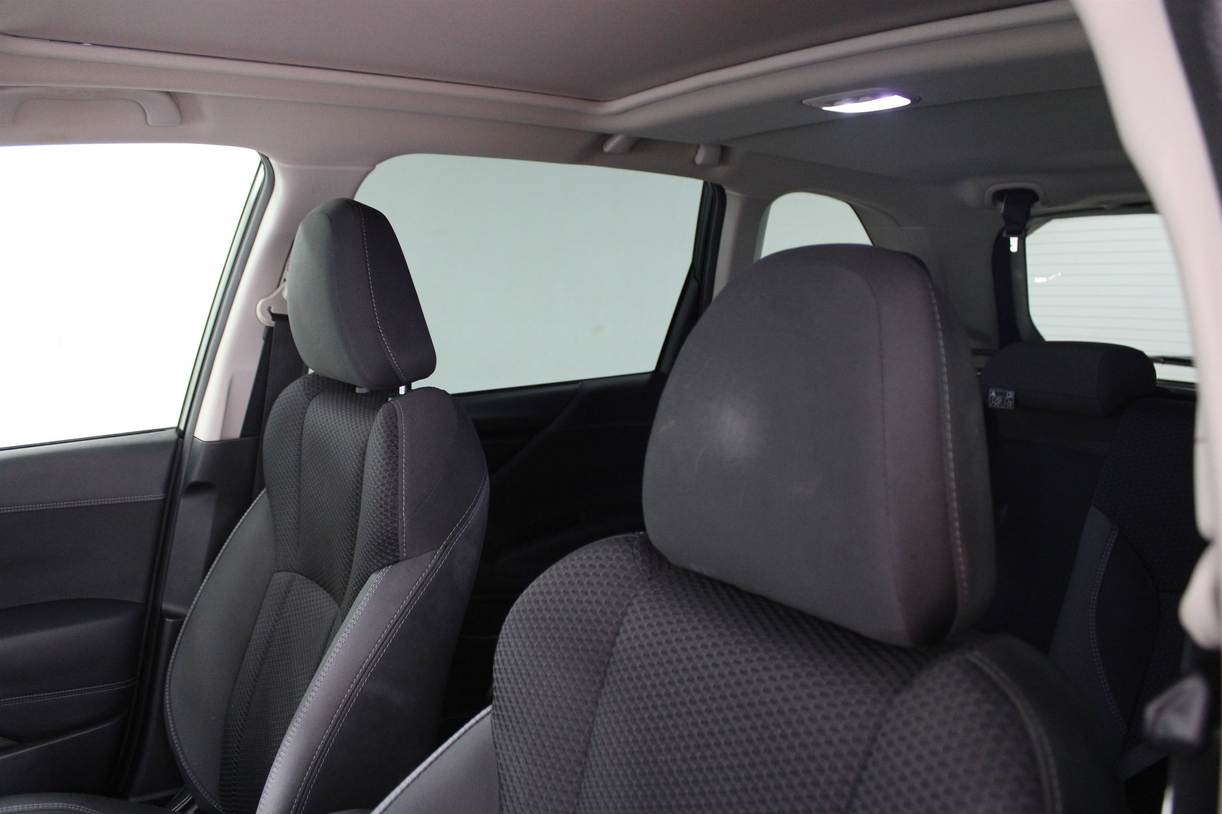 Used 2022 Subaru Forester Premium AWD/4WD image 5