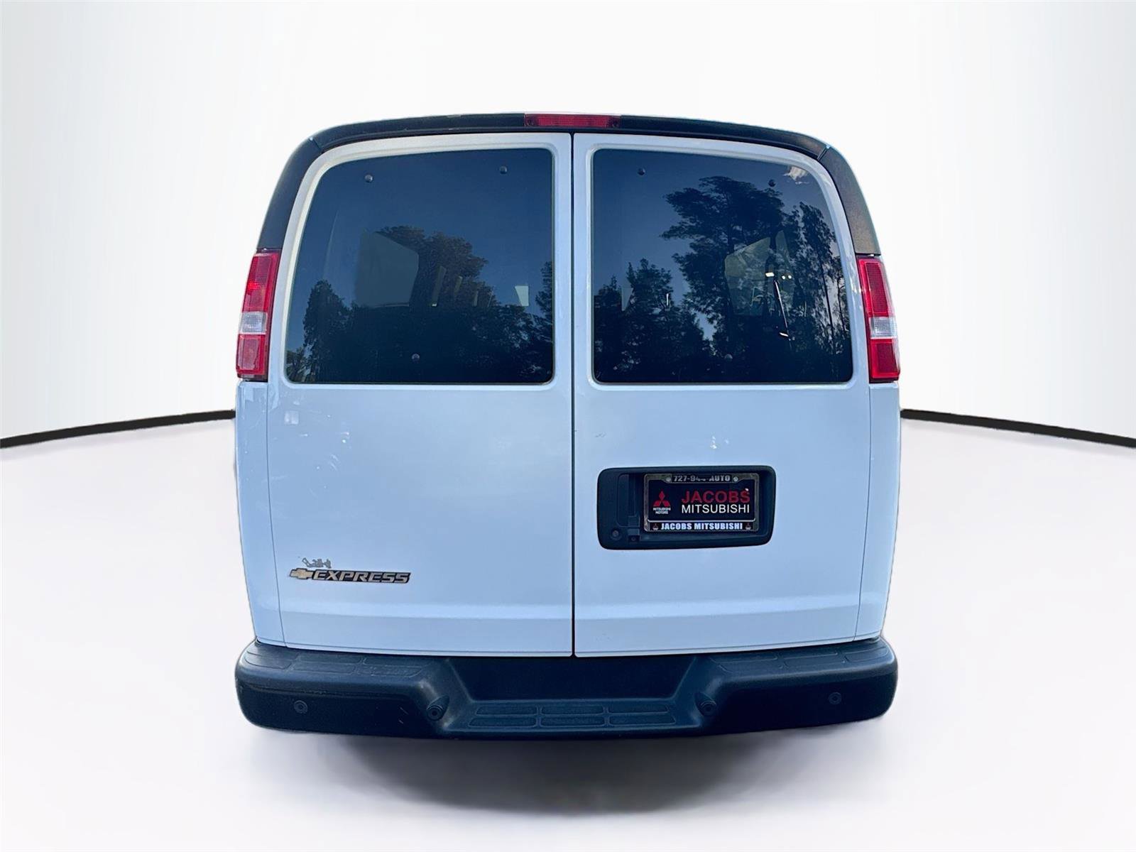 Used 2022 Chevrolet Express 3500 LS image 19