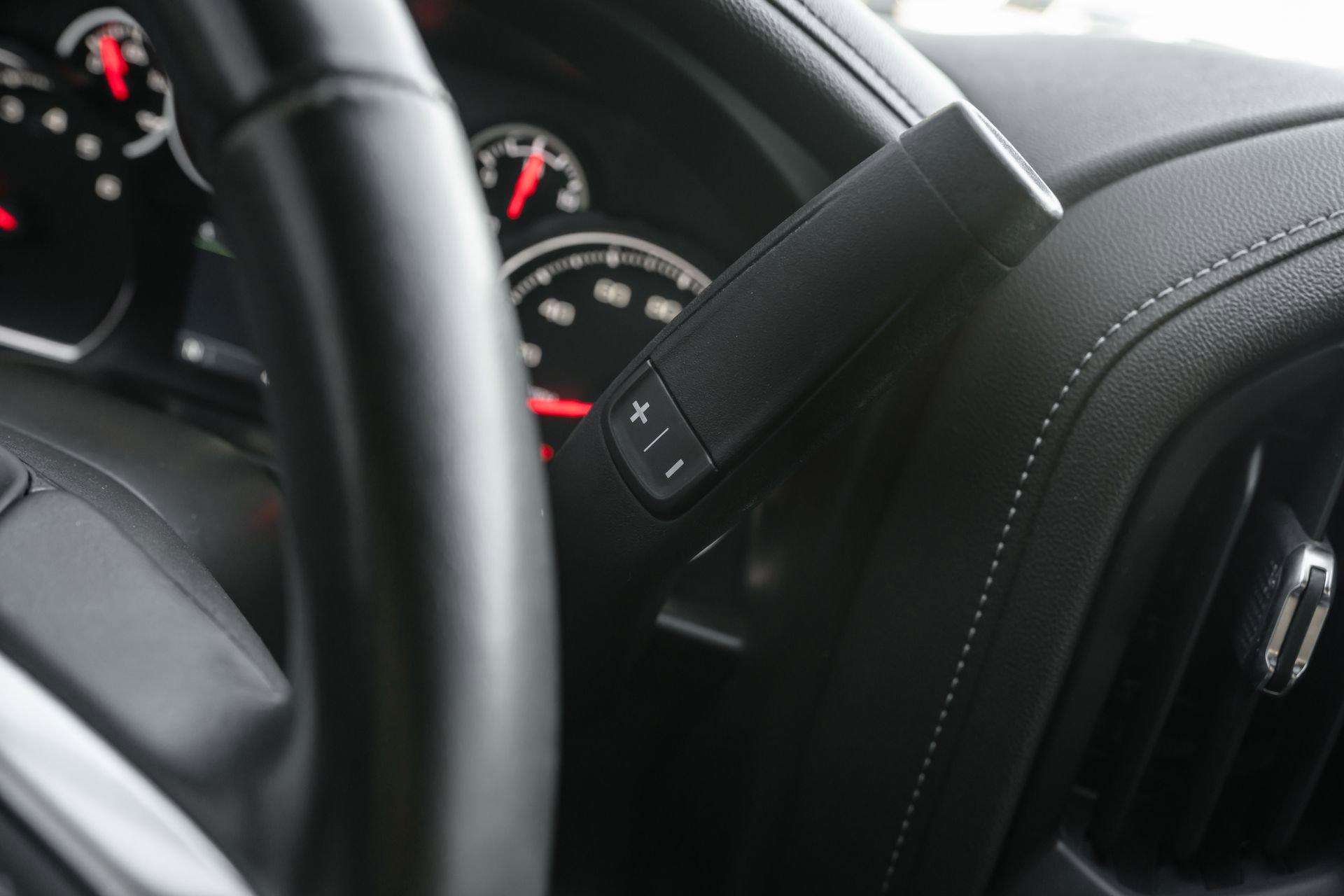 Used 2021 Chevrolet Silverado 1500 LTZ image 19