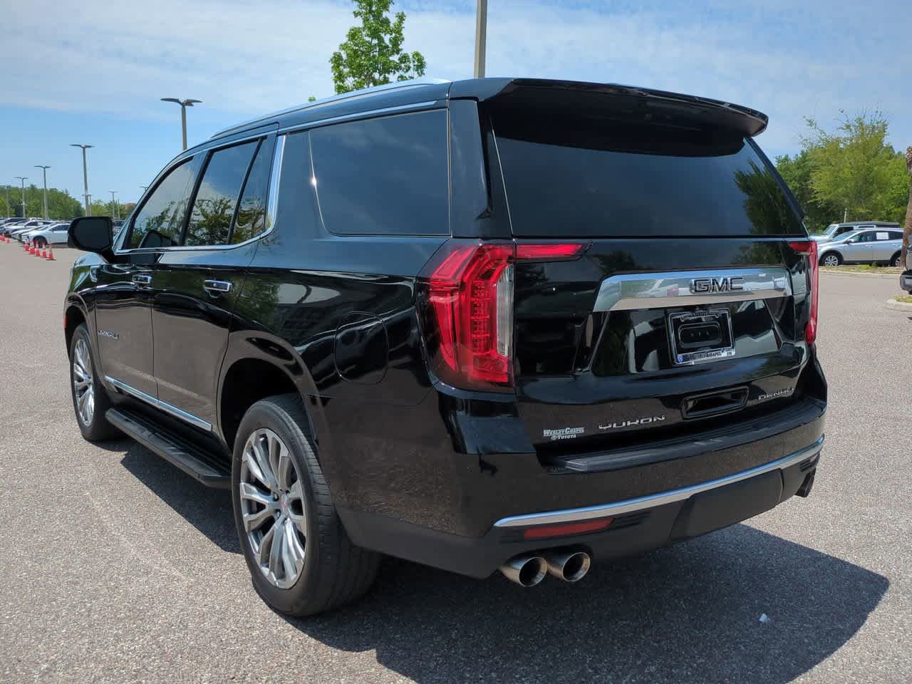 Used 2021 GMC Yukon Denali AWD/4WD image 4