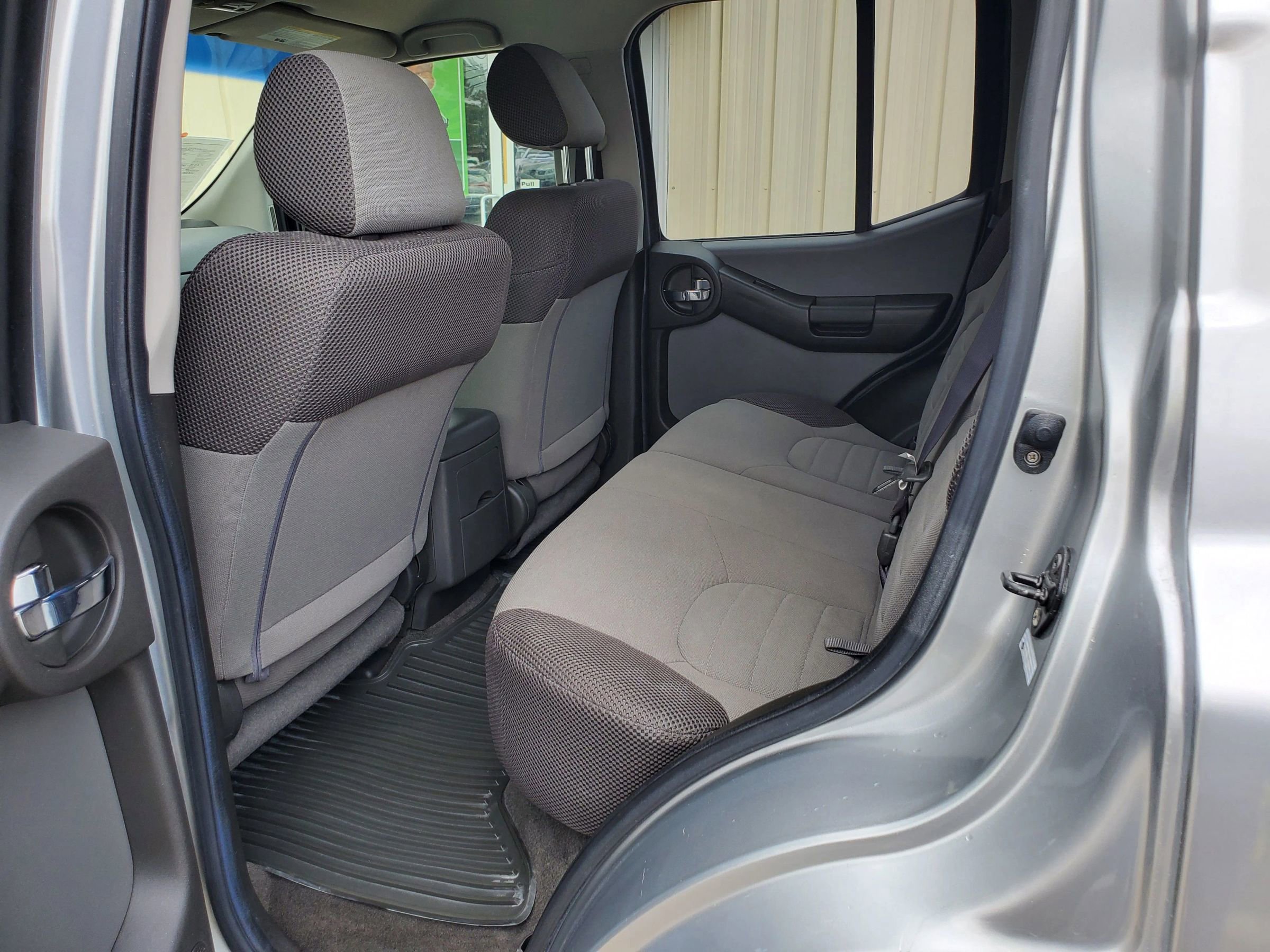 Used 2006 Nissan Xterra S w/ (K92) Protection Pkg image 27