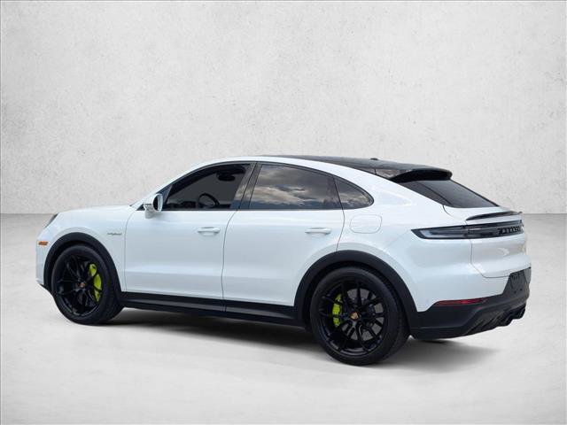 Used 2024 Porsche Cayenne Turbo AWD/4WD image 8