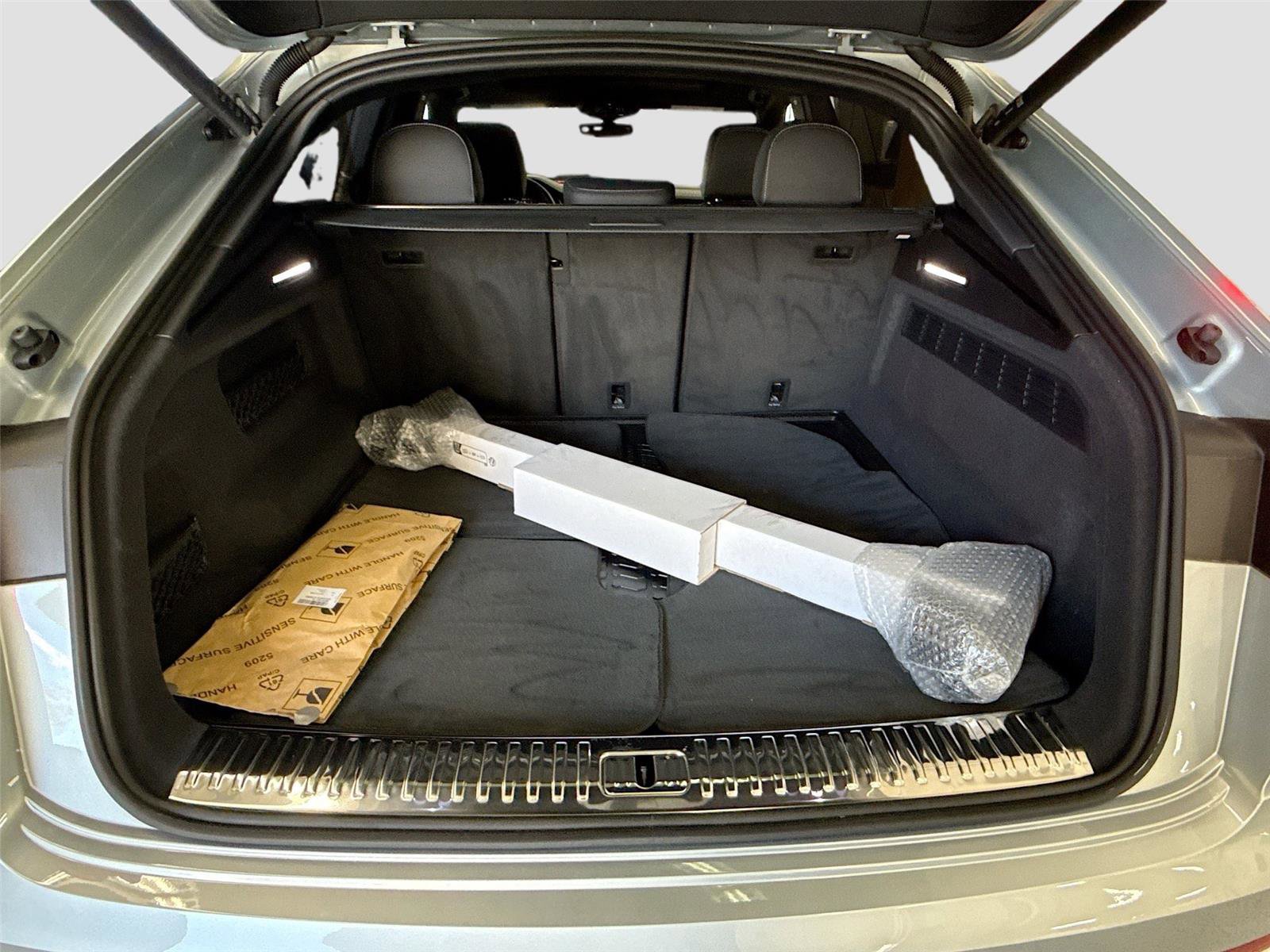 Certified 2025 Audi Q8 Premium Plus w/ Premium Plus Package image 28