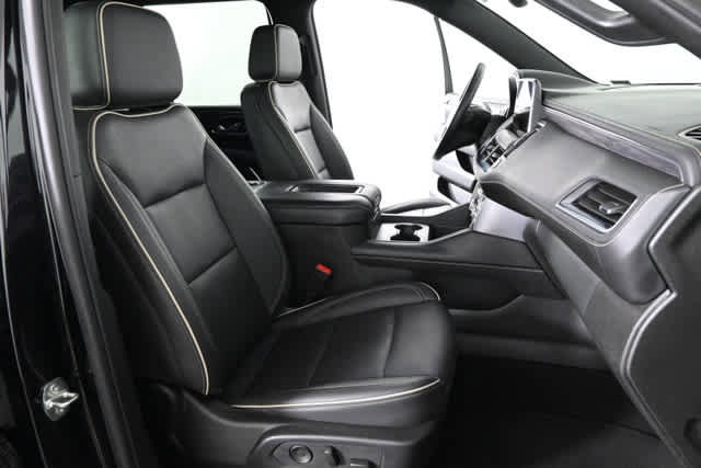 Used 2024 GMC Yukon SLT image 12