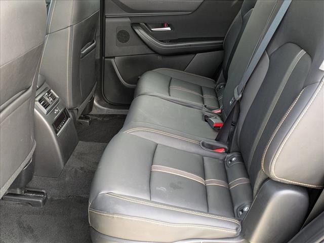 Used 2024 MAZDA CX-90 3.3 Turbo w/ Select Package image 18