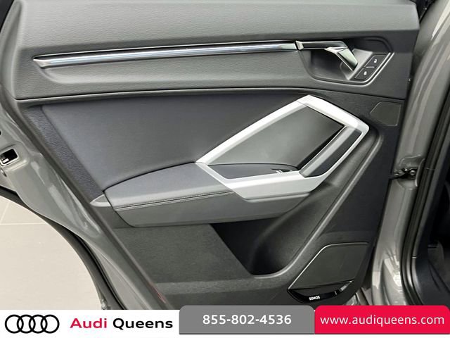 Used 2023 Audi Q3 2.0T Premium Plus w/ Premium Plus Package AWD/4WD image 11