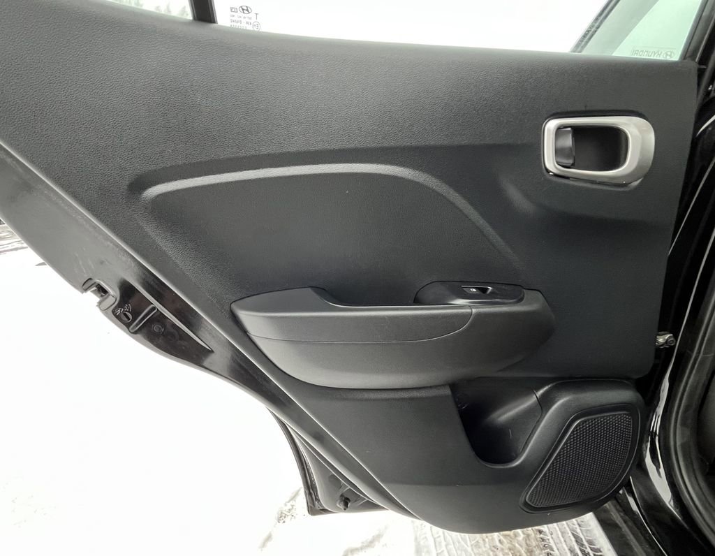Used 2023 Hyundai Venue SE w/ Cargo Package FWD image 16