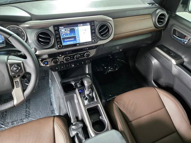 Used 2023 Toyota Tacoma Limited image 17