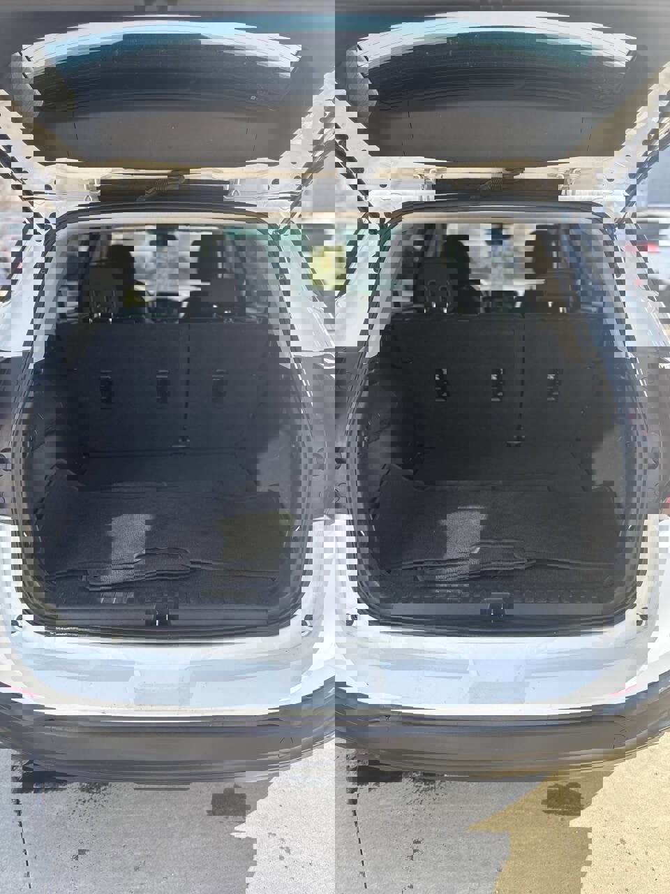 Used 2018 GMC Terrain SLE w/ Driver Convenience Package image 19