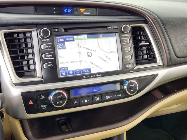 Used 2016 Toyota Highlander XLE AWD/4WD image 15