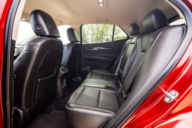 Used 2023 Buick Envision Essence image 6