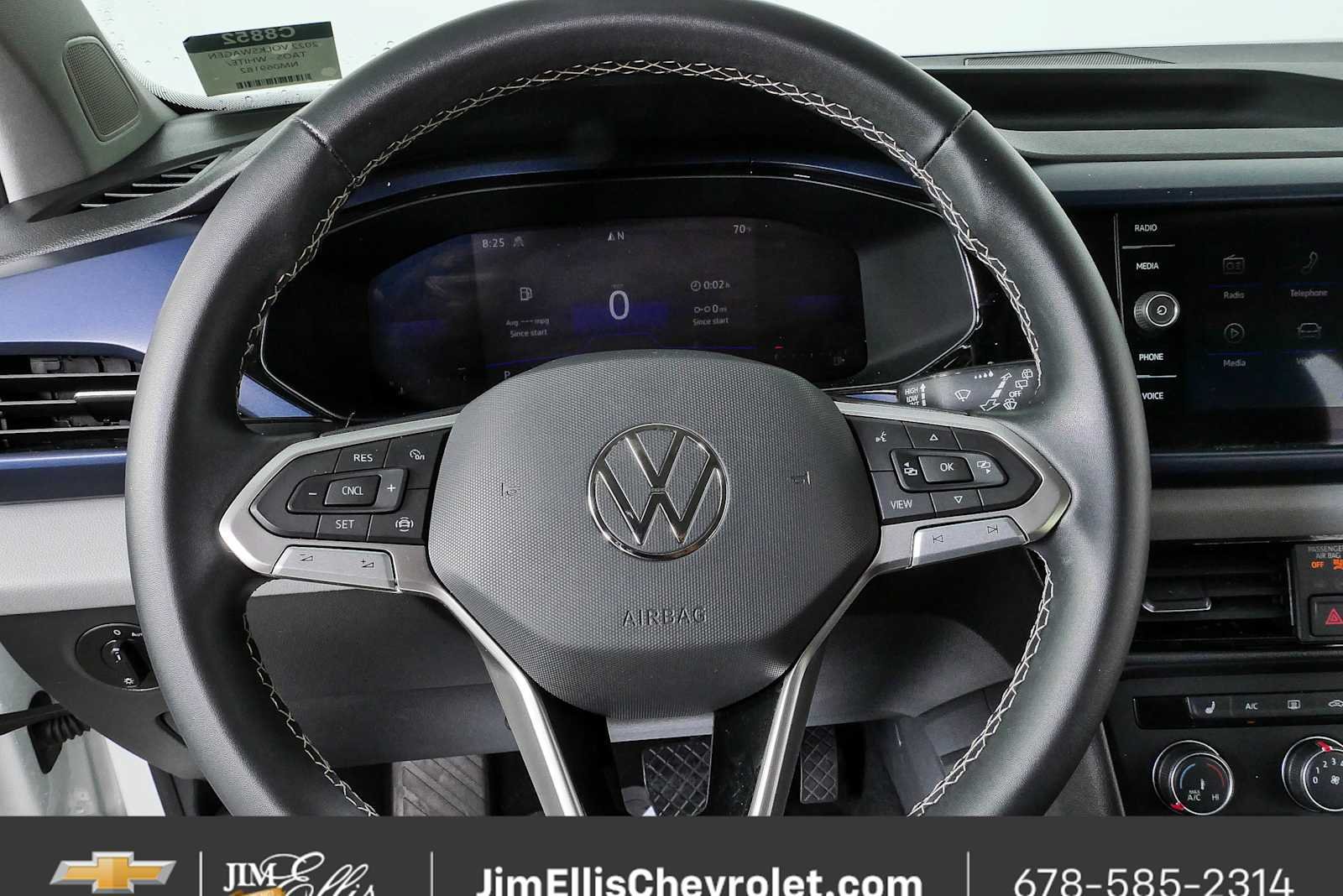 Used 2022 Volkswagen Taos SE AWD/4WD image 8