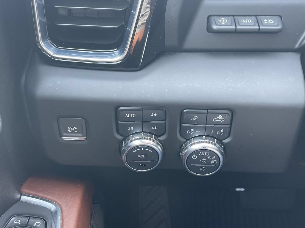 Certified 2024 GMC Sierra 1500 Denali Ultimate AWD/4WD image 18