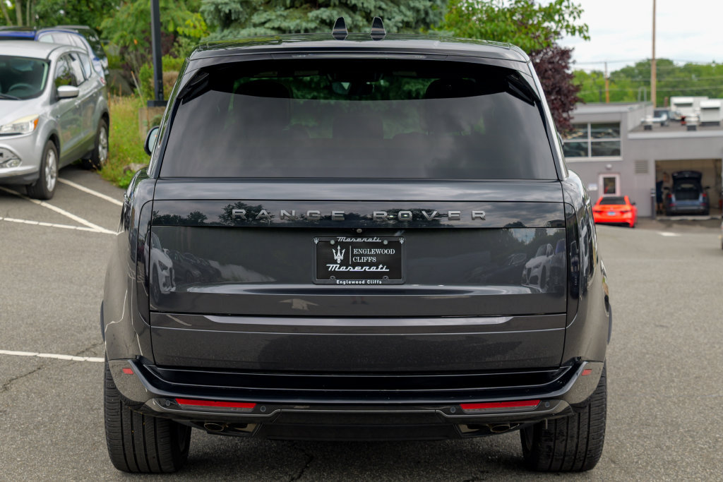 Used 2024 Land Rover Range Rover SE AWD/4WD image 6