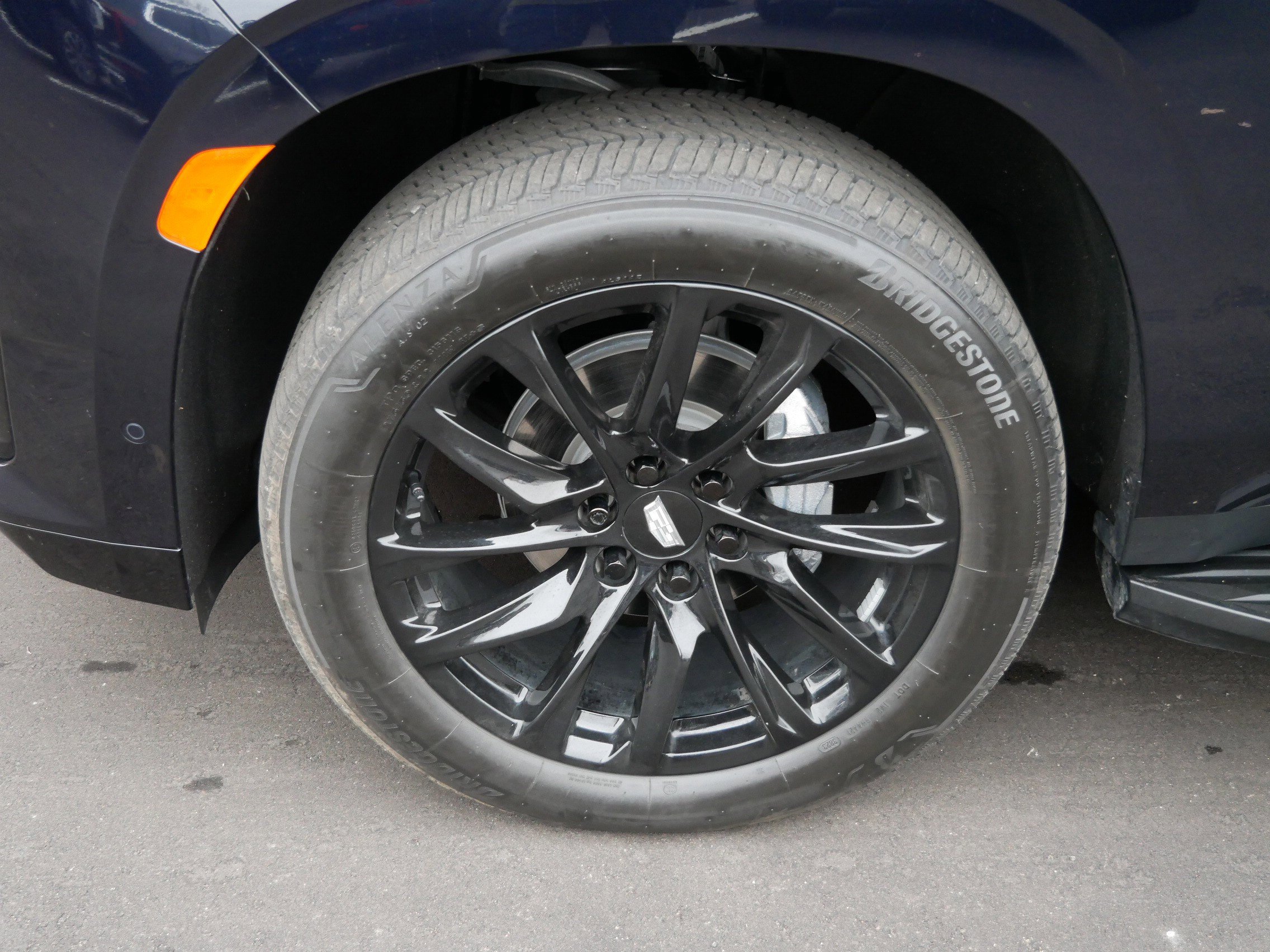 Certified 2024 Cadillac Escalade Sport Platinum w/ LPO, ONYX Package image 4