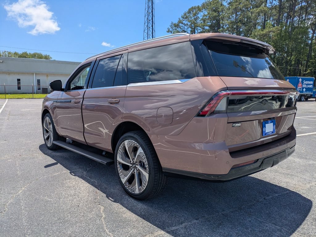 New 2026 Lincoln Navigator Black Label AWD/4WD image 6