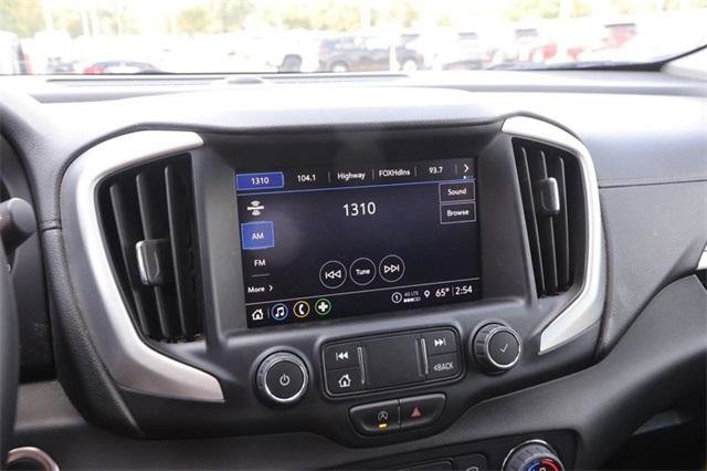 Used 2024 GMC Terrain SLT image 16