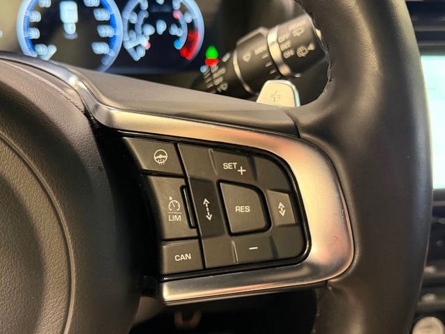 Used 2018 Jaguar F-PACE S image 29