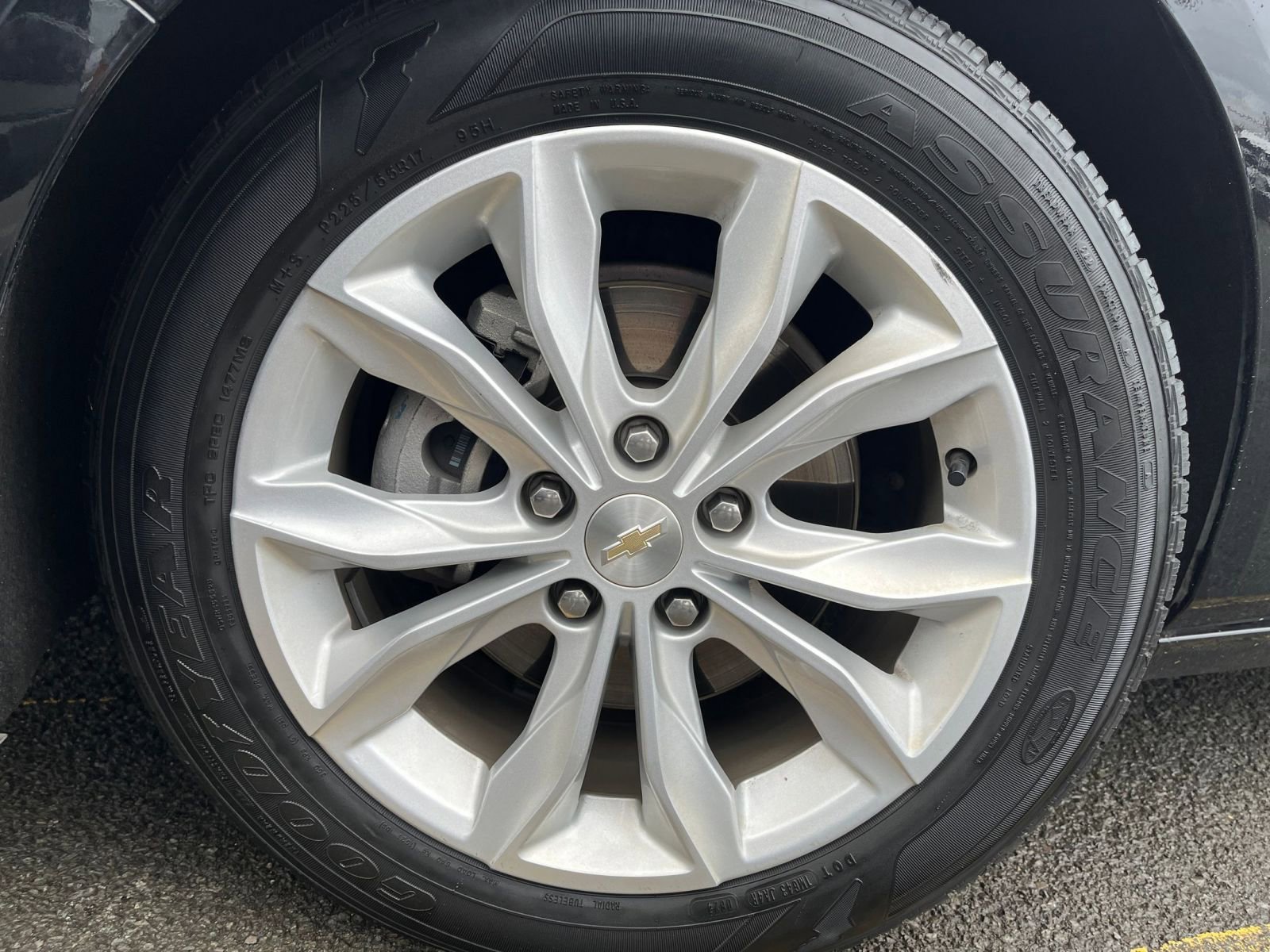 Used 2024 Chevrolet Malibu LT image 32