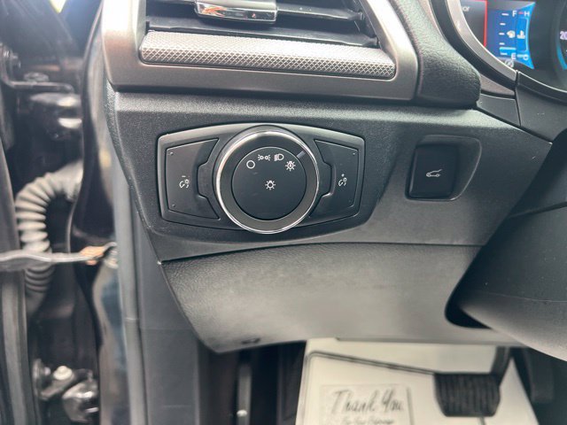 Used 2020 Ford Fusion SE FWD image 22