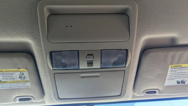 Used 2015 Nissan Frontier SV image 36