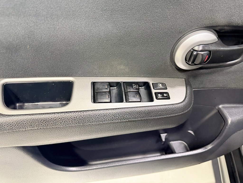 Used 2009 Nissan Versa 1.8 S w/ PWR Pkg image 22