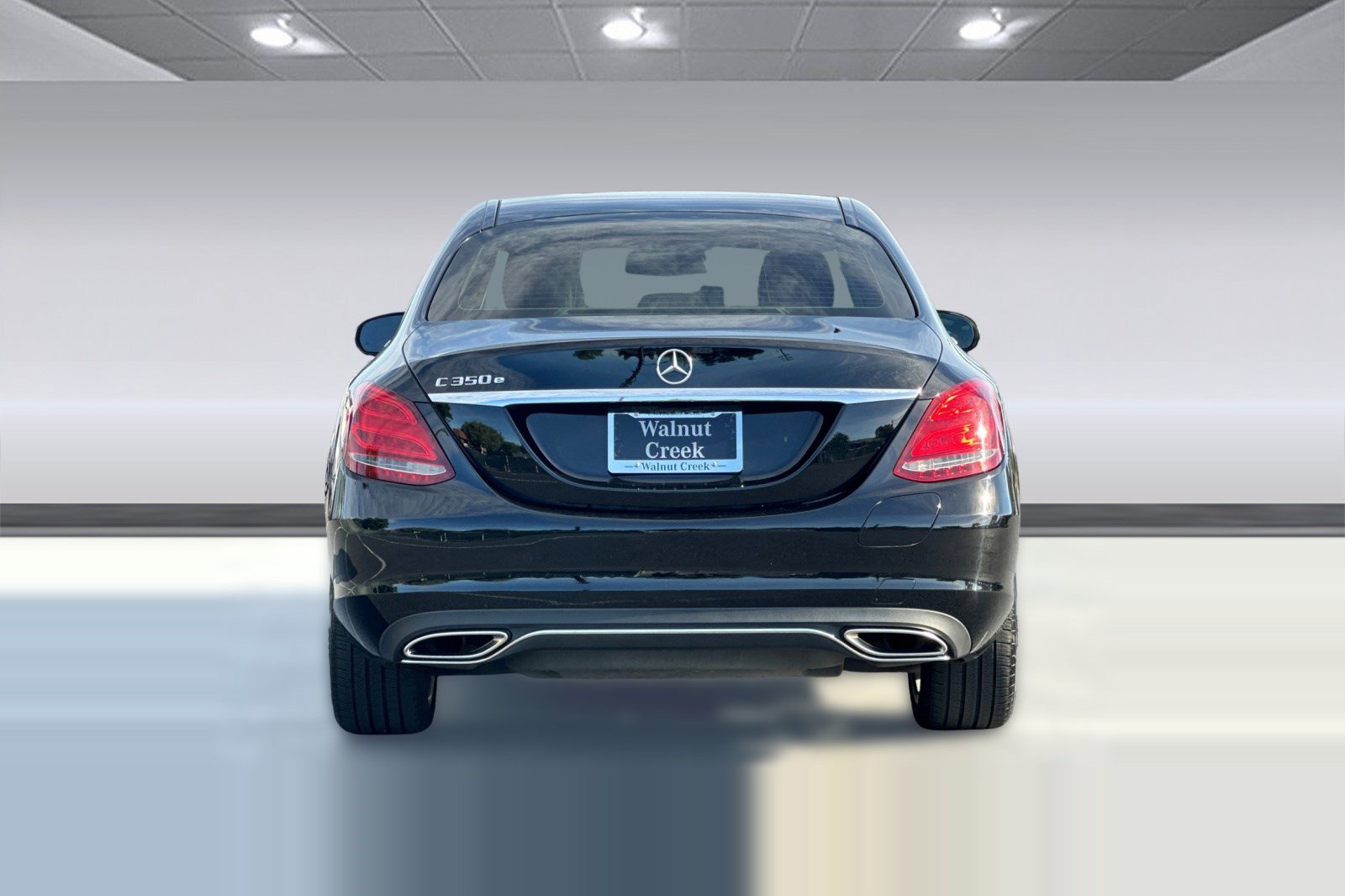 Used 2016 Mercedes-Benz C 350e Sedan image 9