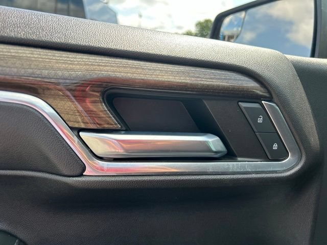 Used 2022 Chevrolet Silverado 1500 LT AWD/4WD image 12