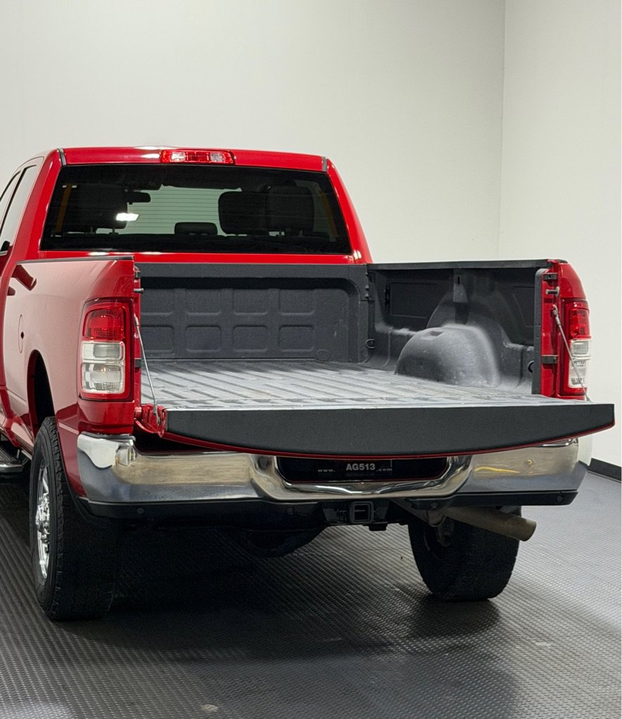Used 2019 RAM 2500 Tradesman w/ Chrome Appearance Group AWD/4WD image 12