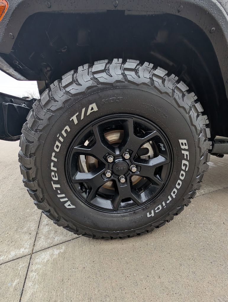 Used 2022 Jeep Wrangler Unlimited Willys image 44