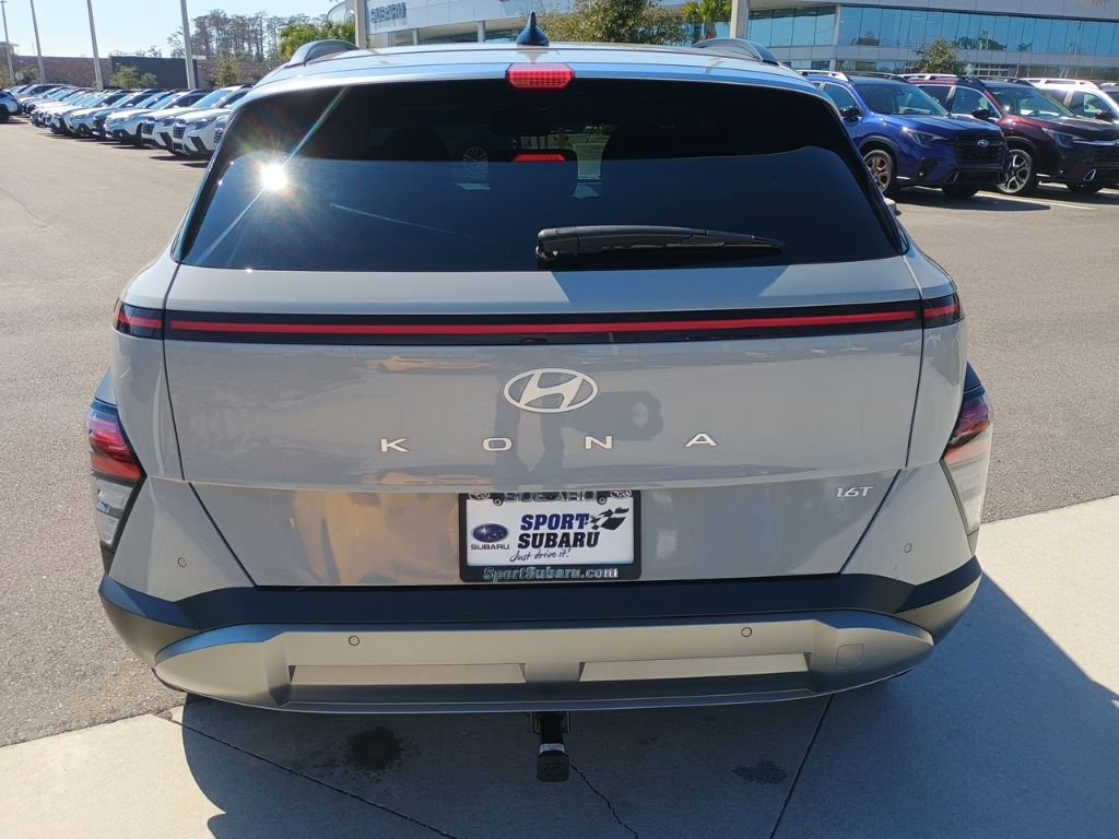 Used 2025 Hyundai Kona Limited image 6